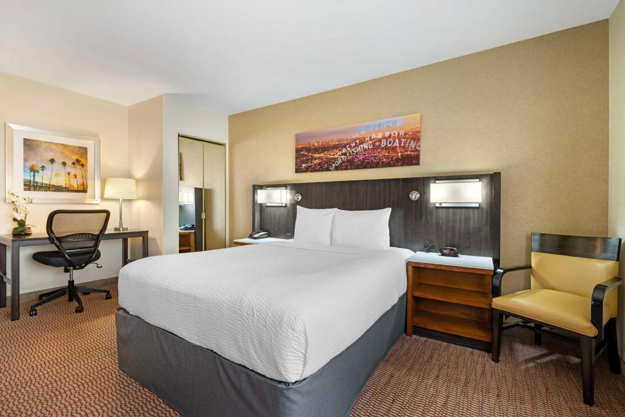 Best Western Royal Palace Inn&suites 3*