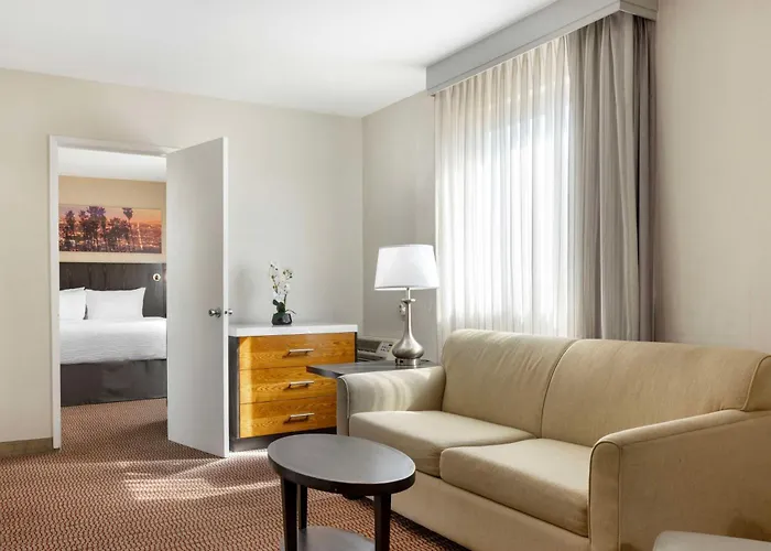 Best Western Royal Palace Inn & Suites