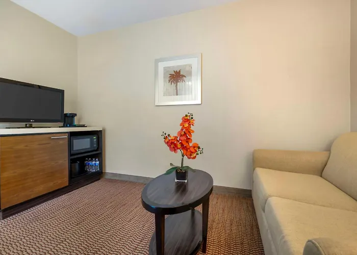 Best Western Royal Palace Inn & Suites