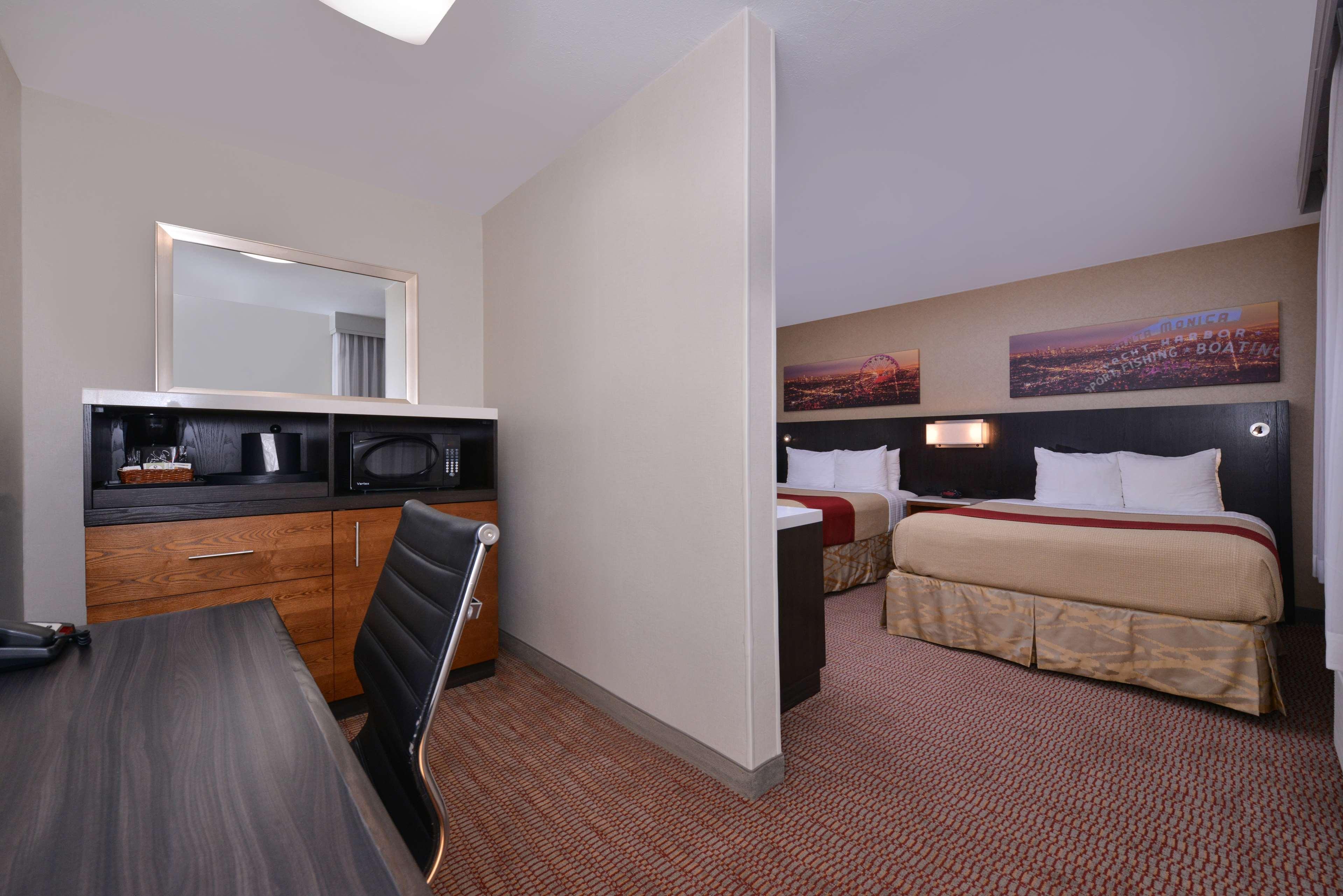 Western Royal Palace & 3*